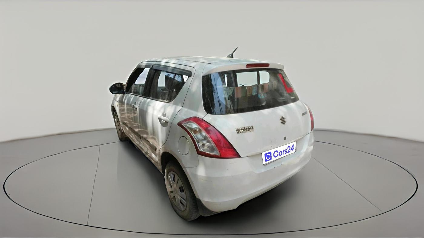 2017 Maruti Swift LXI (O), Petrol, Manual, 1,21,731 km, exterior