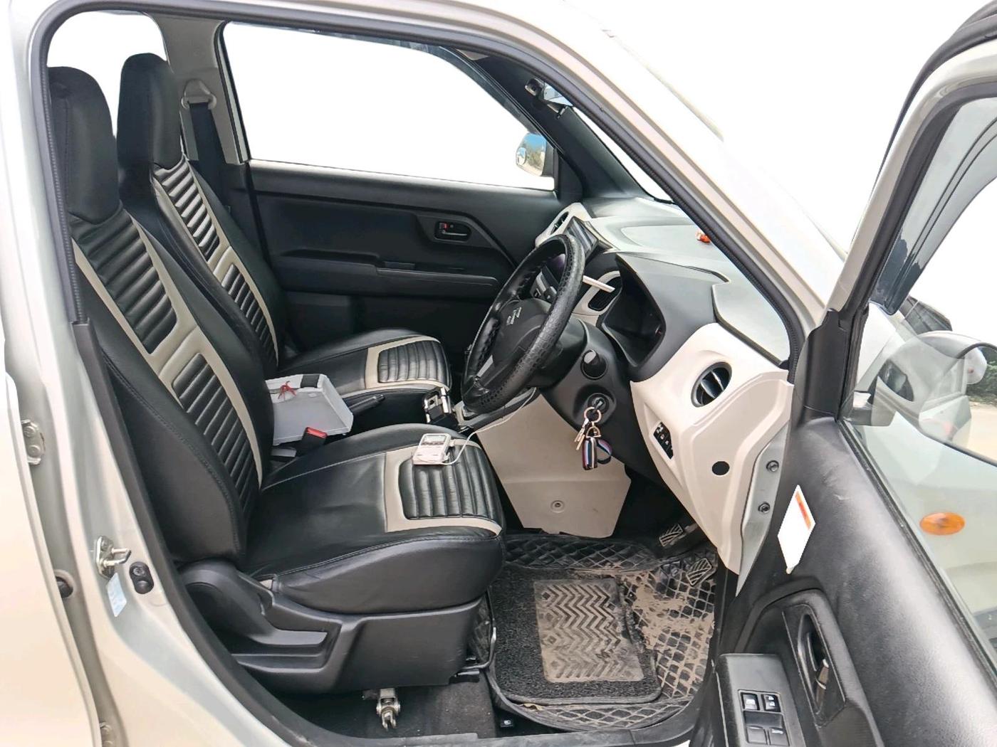 2019 Maruti New Wagon-R LXI CNG (O) 1.0, CNG, Manual, 55,642 km, interior