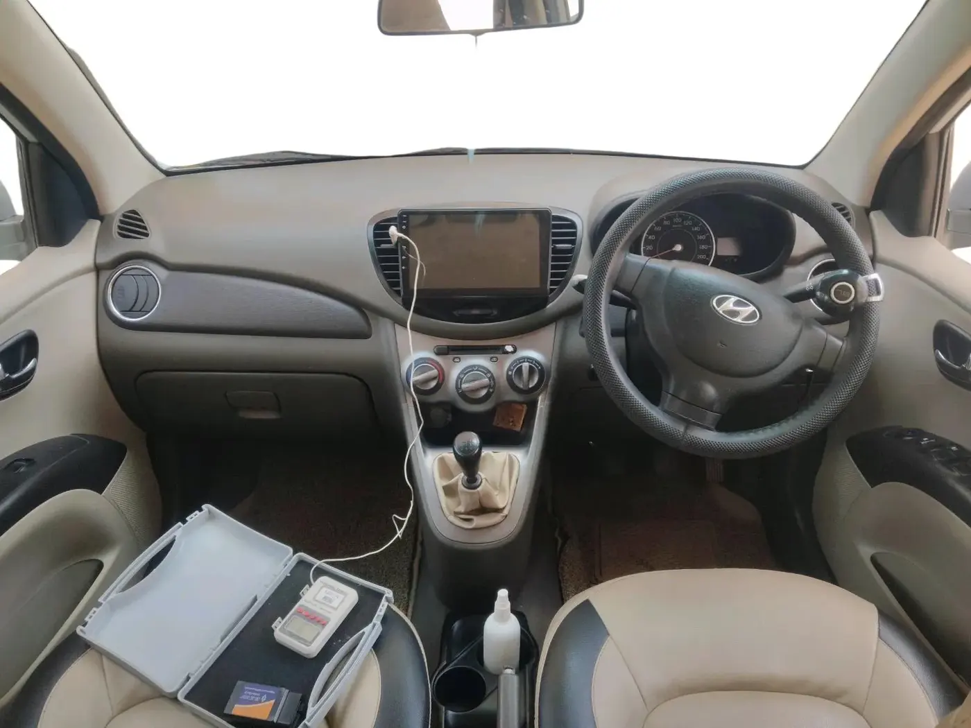 2012 Hyundai i10 MAGNA 1.2, CNG, Manual, 1,02,090 km, interior