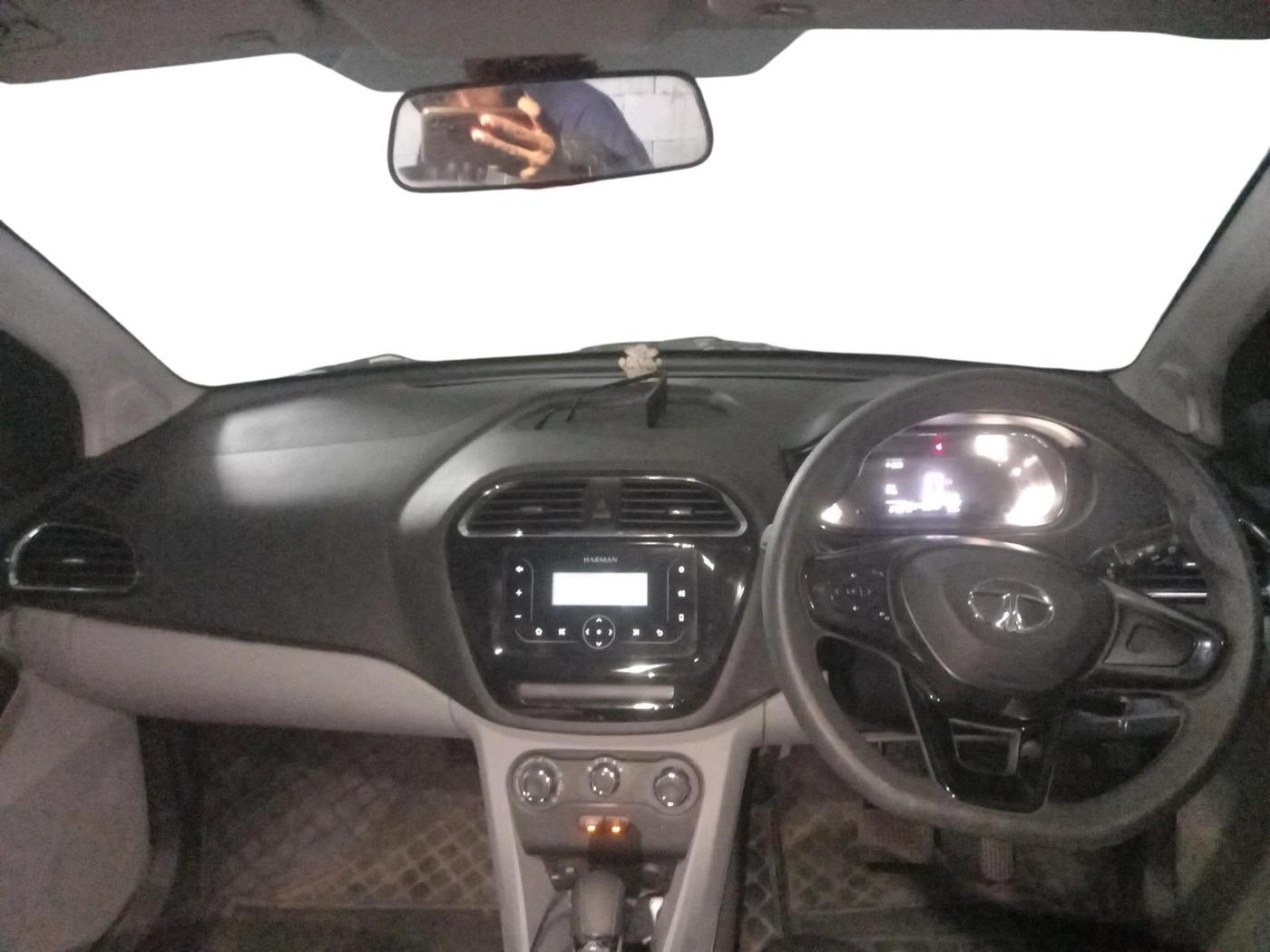 2023 Tata Tiago XTA PETROL, Petrol, Automatic, 27,001 km, interior