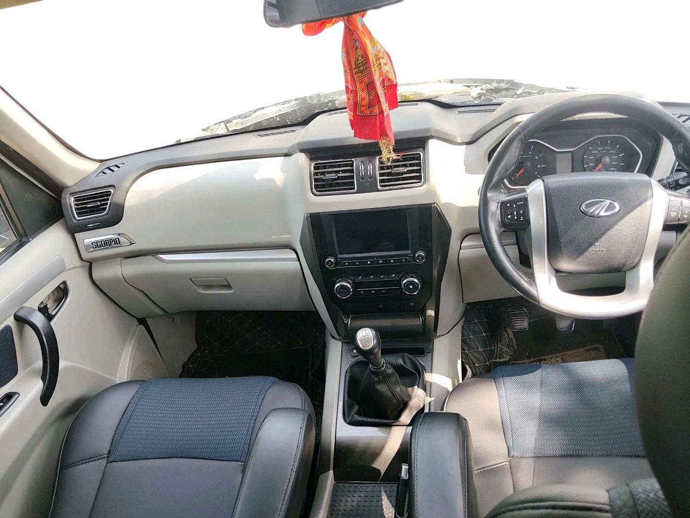 2019 Mahindra Scorpio S11 2WD, Diesel, Manual, 86,337 km, interior