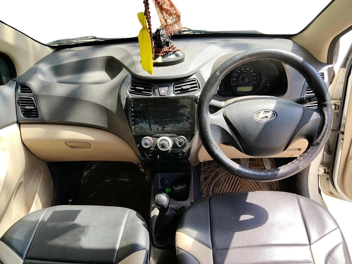 2013 Hyundai Eon ERA +, Petrol, Manual, 47,566 km, interior