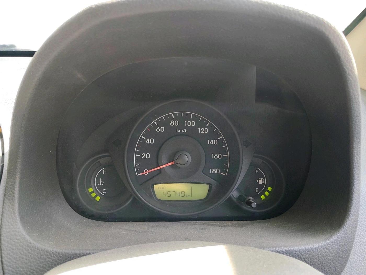 2013 Hyundai Eon ERA +, Petrol, Manual, 47,566 km, interior