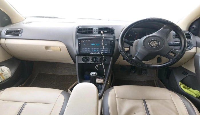 2011 Volkswagen Vento TRENDLINE 1.6, CNG, Manual, 1,48,450 km, interior