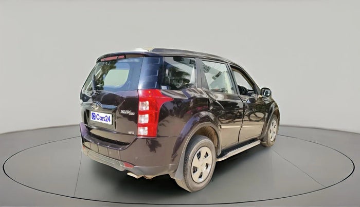 2016 Mahindra XUV500 W10 1.99, Diesel, Manual, 93,966 km, exterior