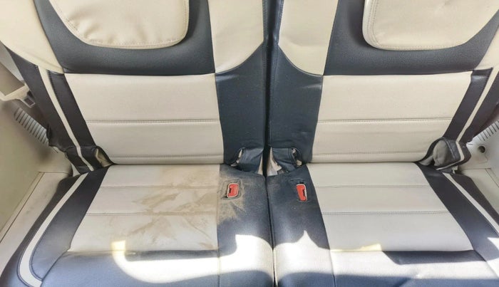 2016 Mahindra XUV500 W10 1.99, Diesel, Manual, 93,966 km, interior