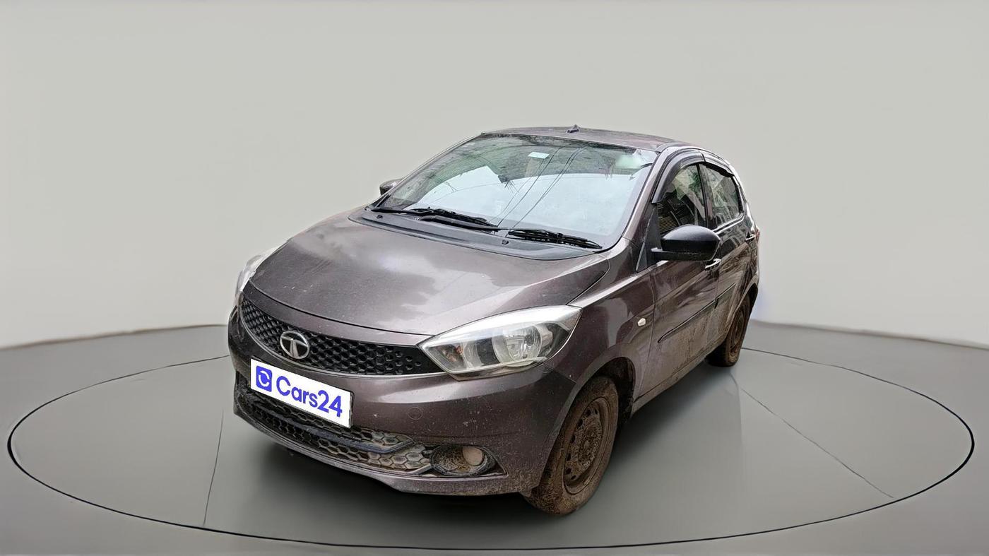 2017 Tata Tiago XTA PETROL, CNG, Automatic, 1,31,474 km, exterior