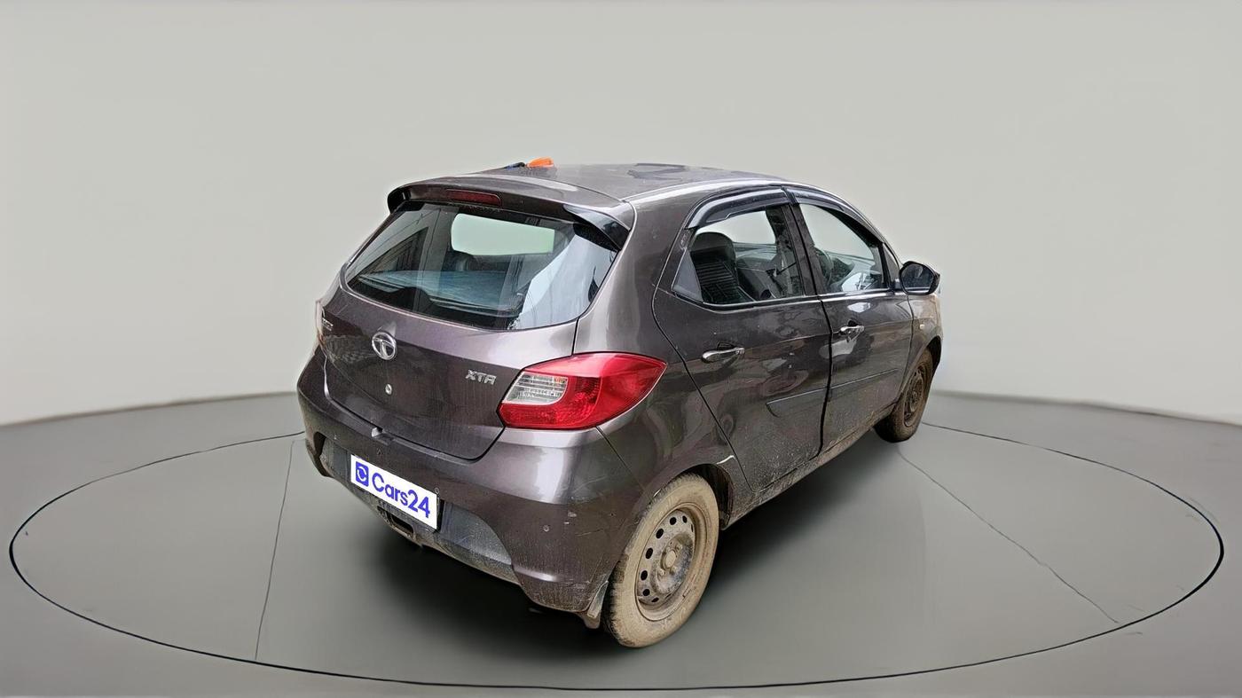 2017 Tata Tiago XTA PETROL, CNG, Automatic, 1,31,474 km, exterior