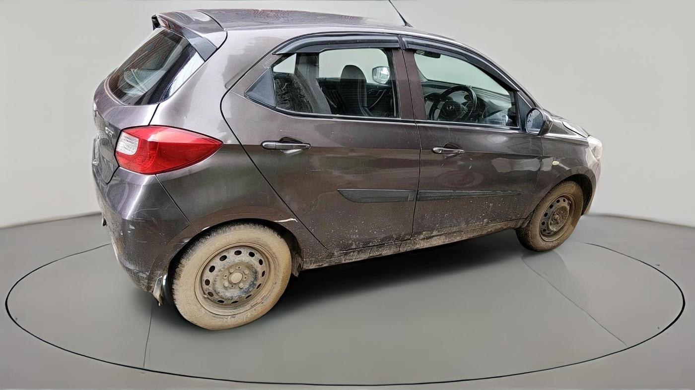 2017 Tata Tiago XTA PETROL, CNG, Automatic, 1,31,474 km, exterior