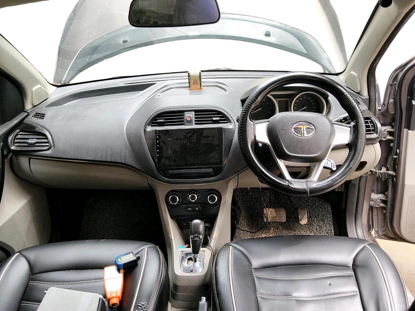 2017 Tata Tiago XTA PETROL, CNG, Automatic, 1,31,474 km, interior