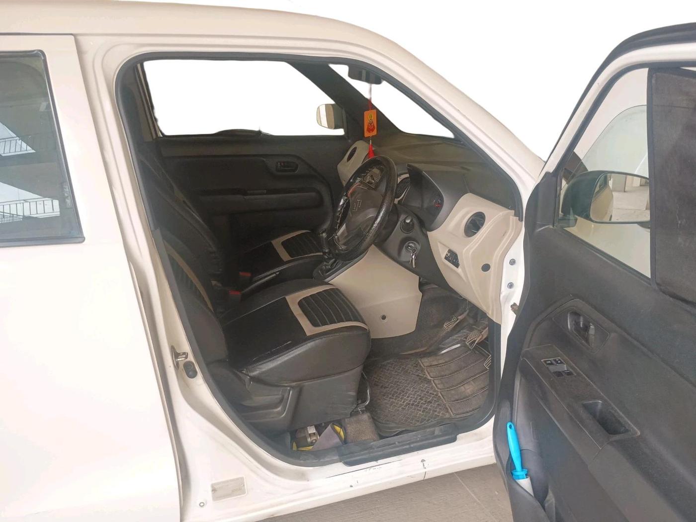 2019 Maruti New Wagon-R LXI CNG 1.0, CNG, Manual, 1,30,021 km, interior