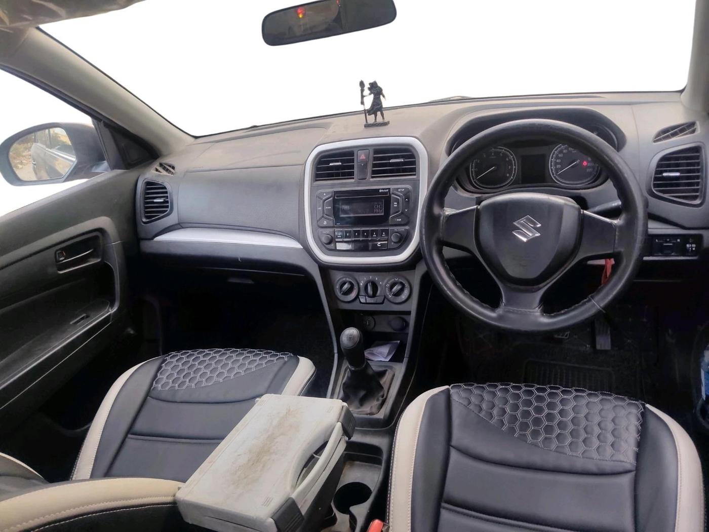 2021 Maruti Vitara Brezza LXI, Petrol, Manual, 28,612 km, interior