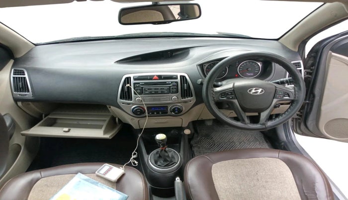 2013 Hyundai i20 SPORTZ 1.2, Petrol, Manual, 73,033 km, interior