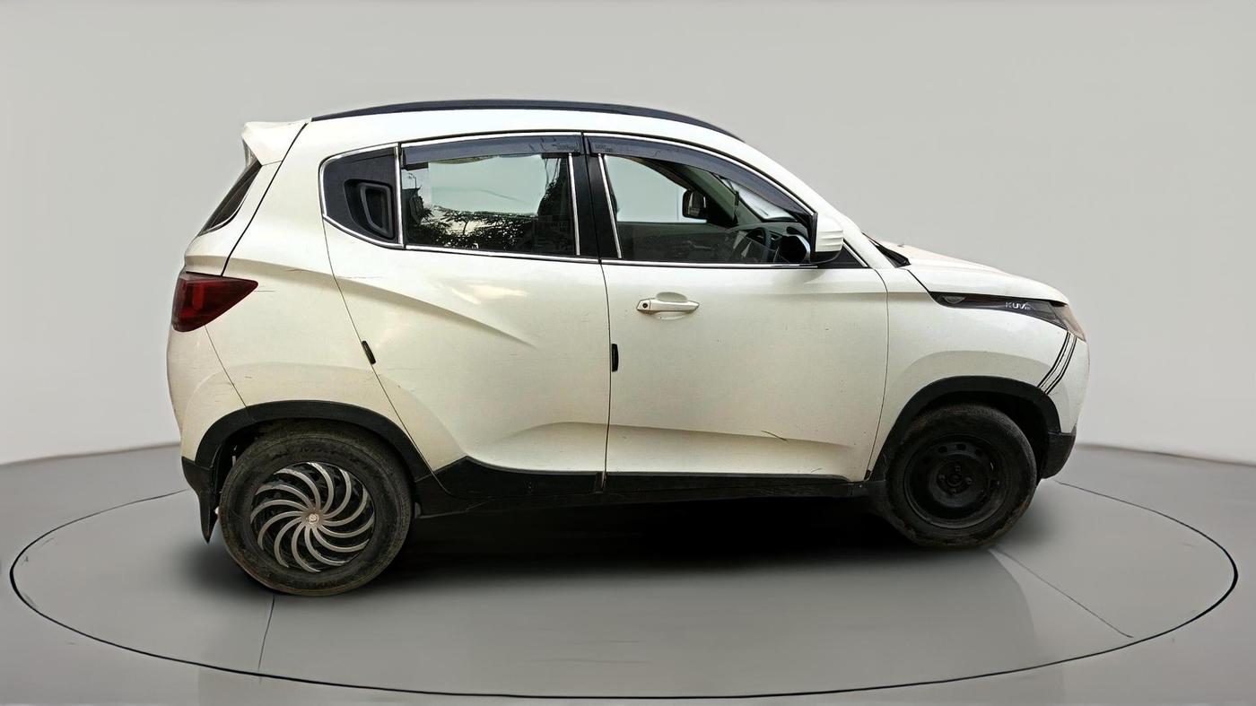 2016 Mahindra Kuv100 K6 PLUS 6 STR, Petrol, Manual, 72,519 km, exterior