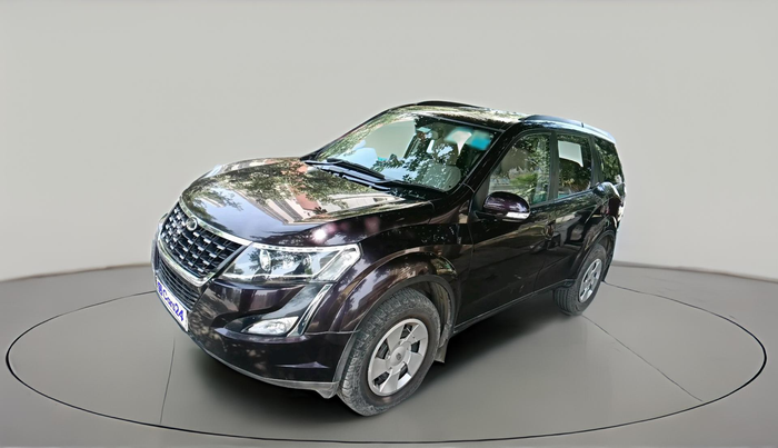 2016 Mahindra XUV500 W6, Diesel, Manual, 1,21,973 km, exterior