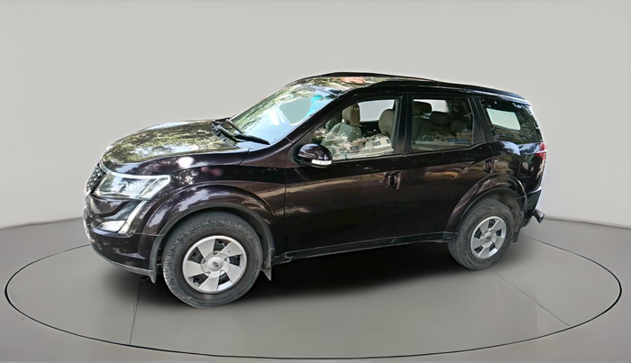 2016 Mahindra XUV500 W6, Diesel, Manual, 1,21,973 km, exterior