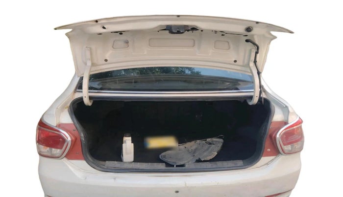 2016 Hyundai Xcent BASE 1.1, Diesel, Manual, 93,985 km, exterior