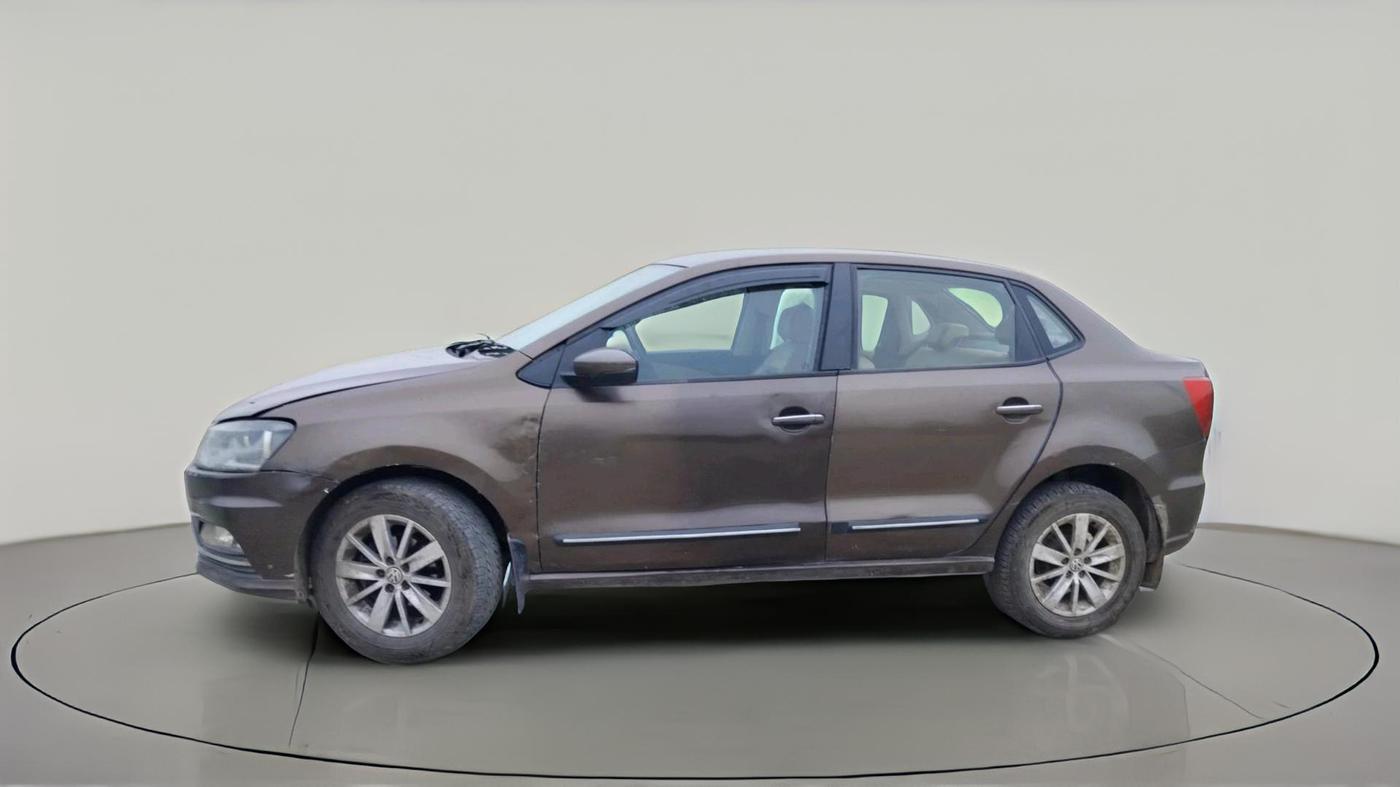 2016 Volkswagen Ameo HIGHLINE1.2L, Petrol, Manual, 1,42,518 km, exterior