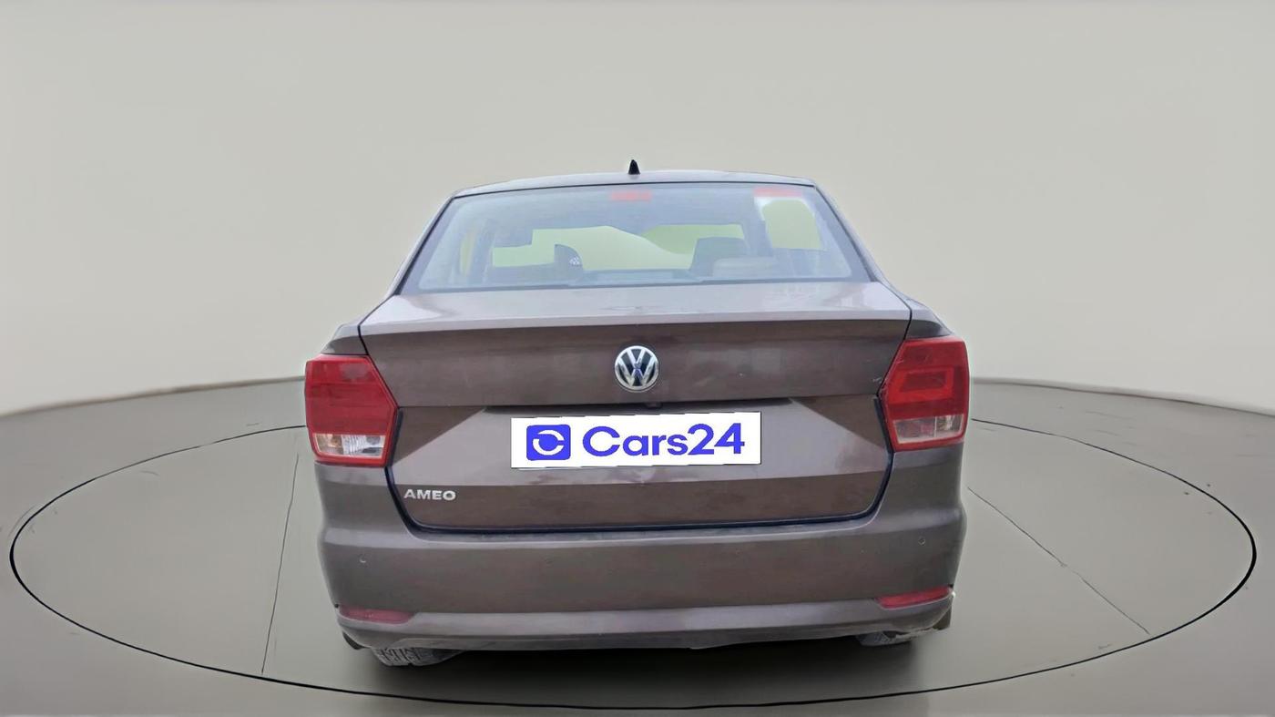 2016 Volkswagen Ameo HIGHLINE1.2L, Petrol, Manual, 1,42,518 km, exterior