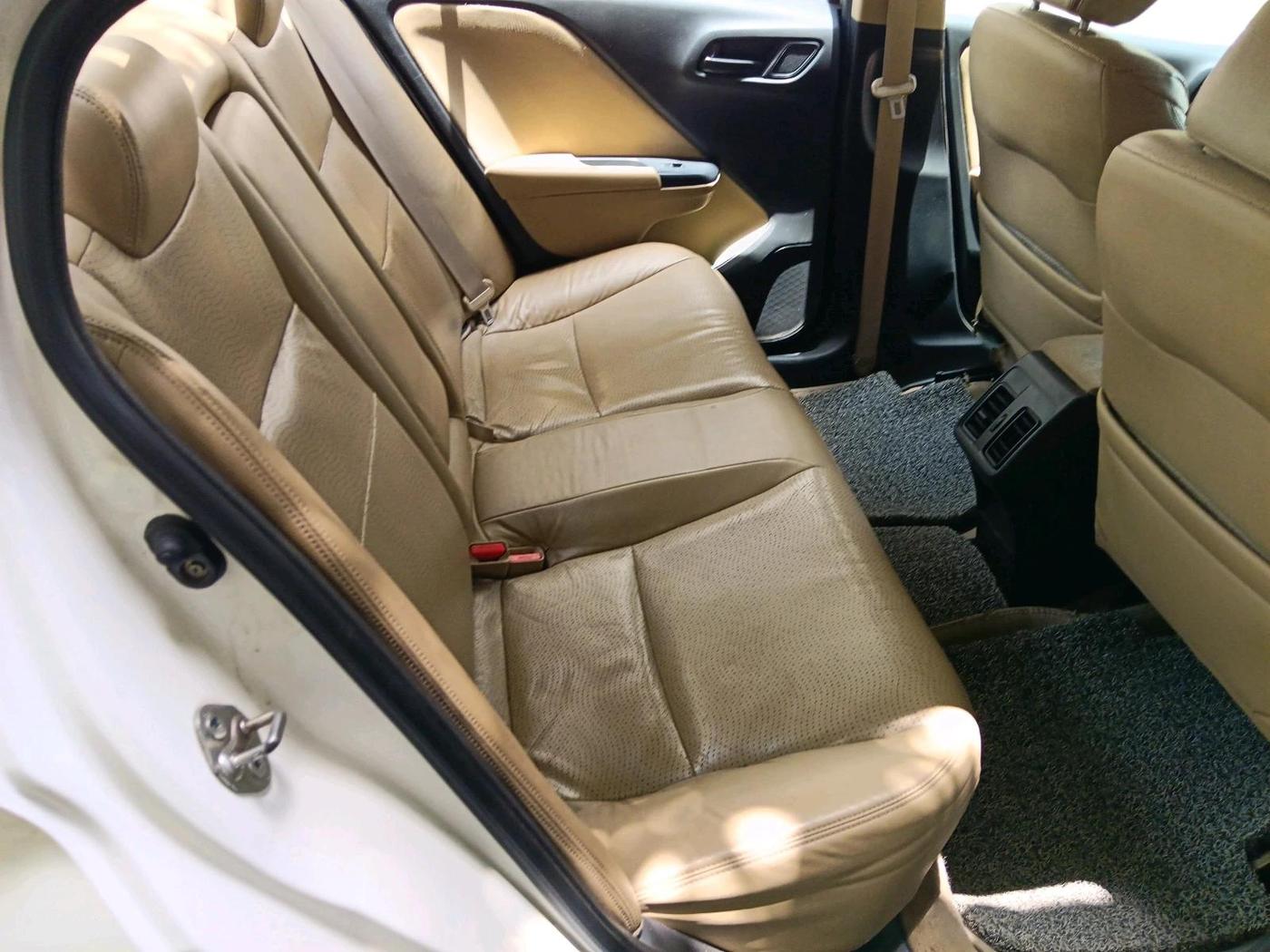2016 Honda City 1.5L I-VTEC SV CVT, Petrol, Automatic, 1,19,551 km, interior