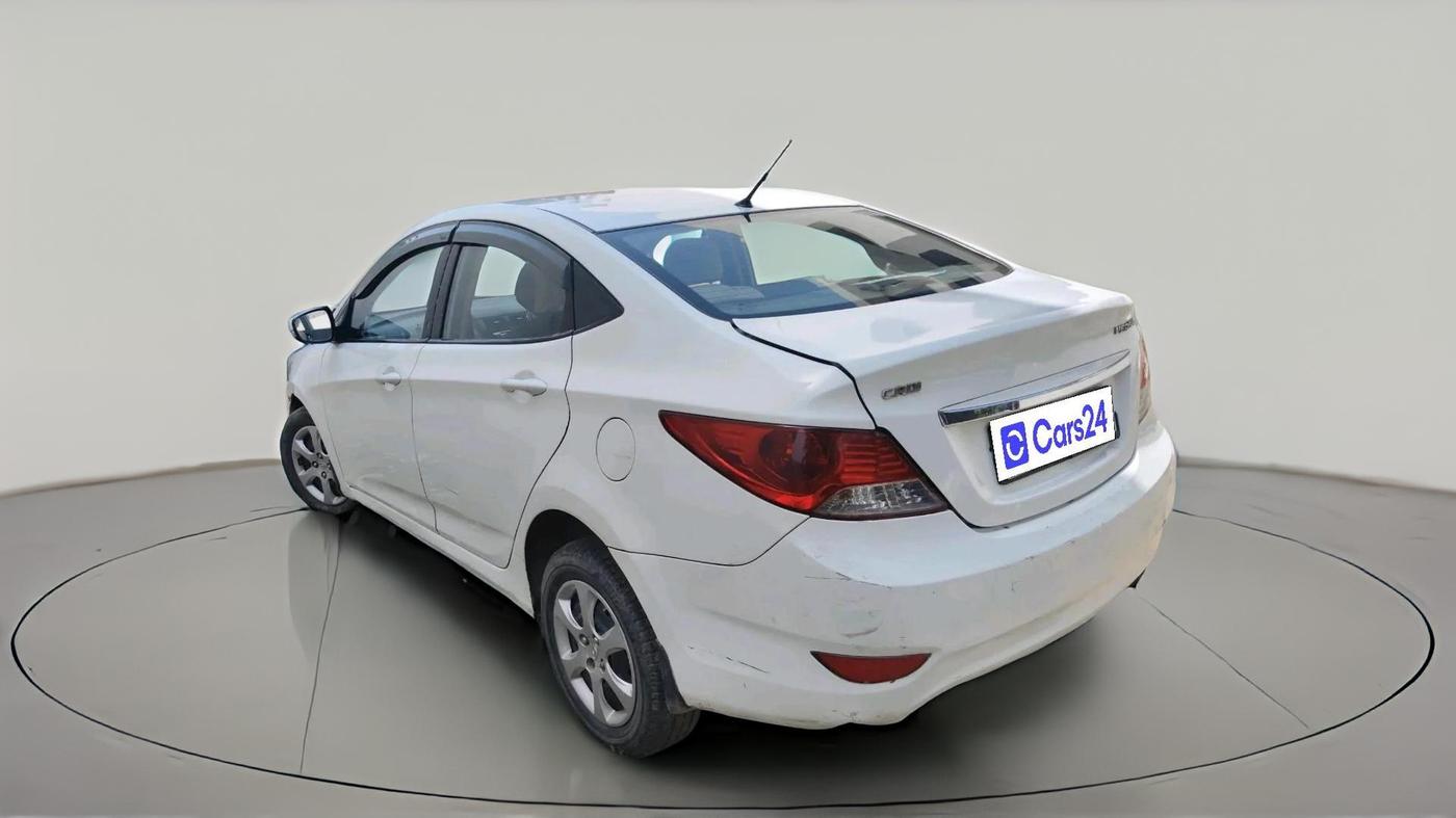 2012 Hyundai Verna FLUIDIC 1.6 VTVT, Petrol, Manual, 1,59,841 km, exterior