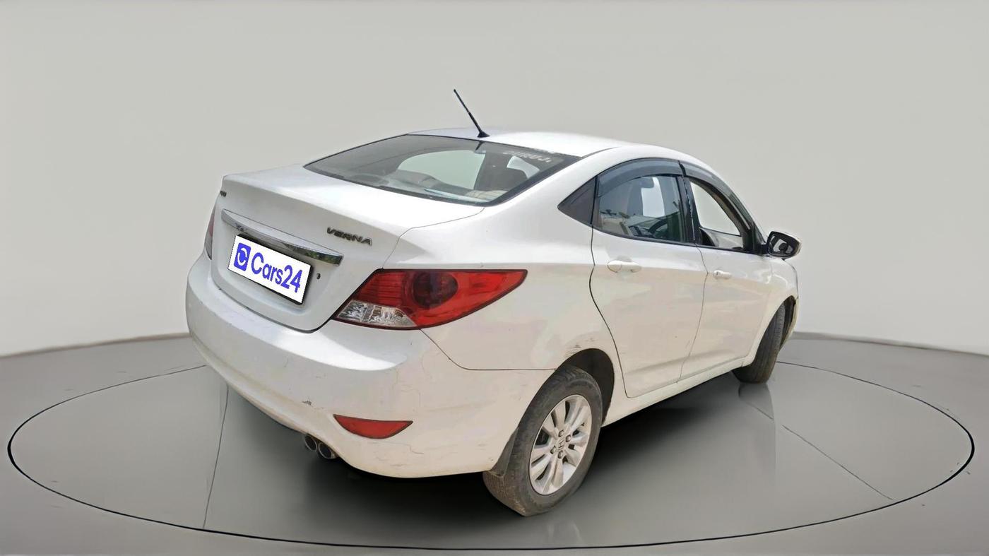 2012 Hyundai Verna FLUIDIC 1.6 VTVT, Petrol, Manual, 1,59,841 km, exterior