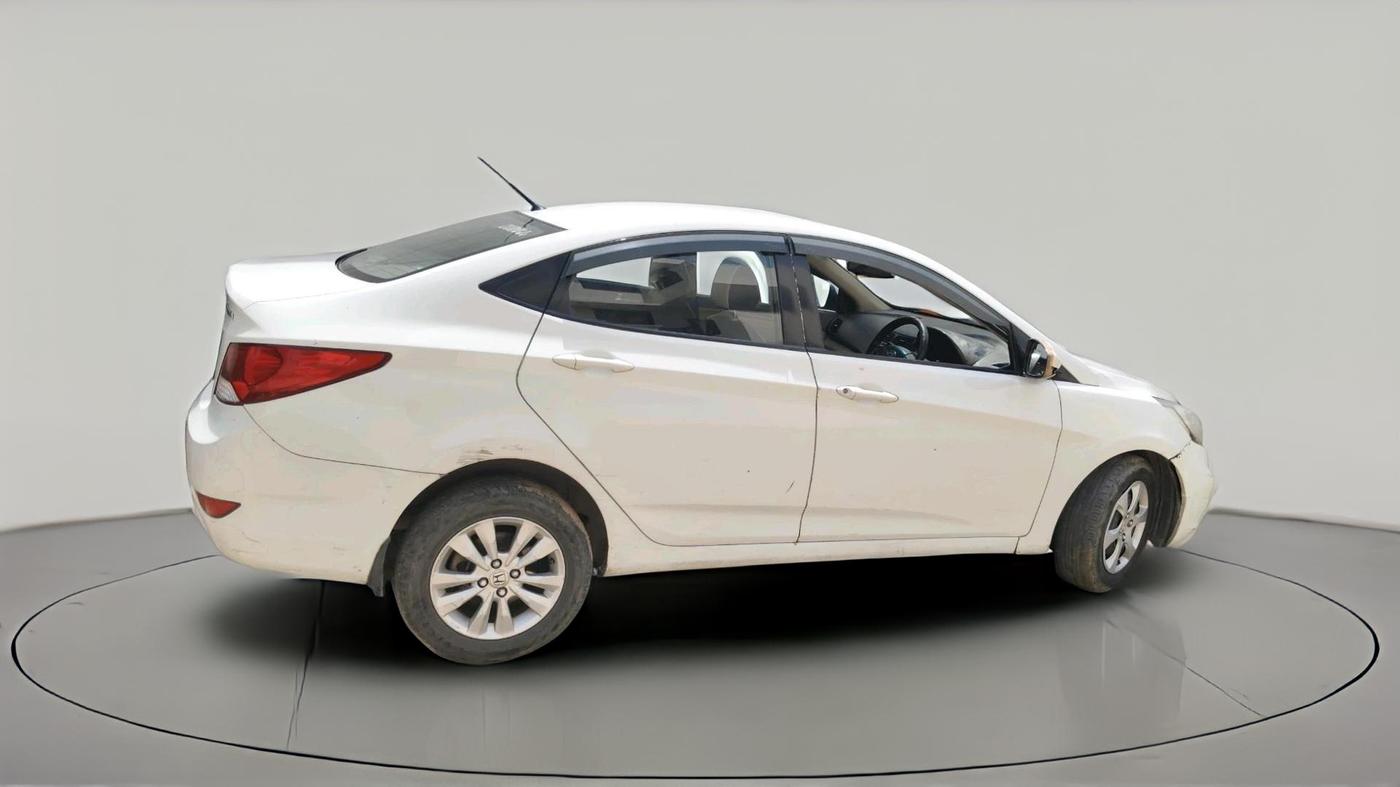 2012 Hyundai Verna FLUIDIC 1.6 VTVT, Petrol, Manual, 1,59,841 km, exterior