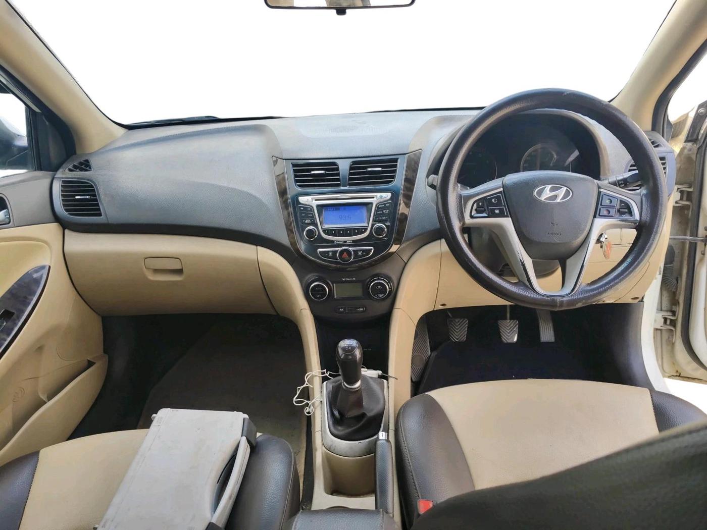 2012 Hyundai Verna FLUIDIC 1.6 VTVT, Petrol, Manual, 1,59,841 km, interior