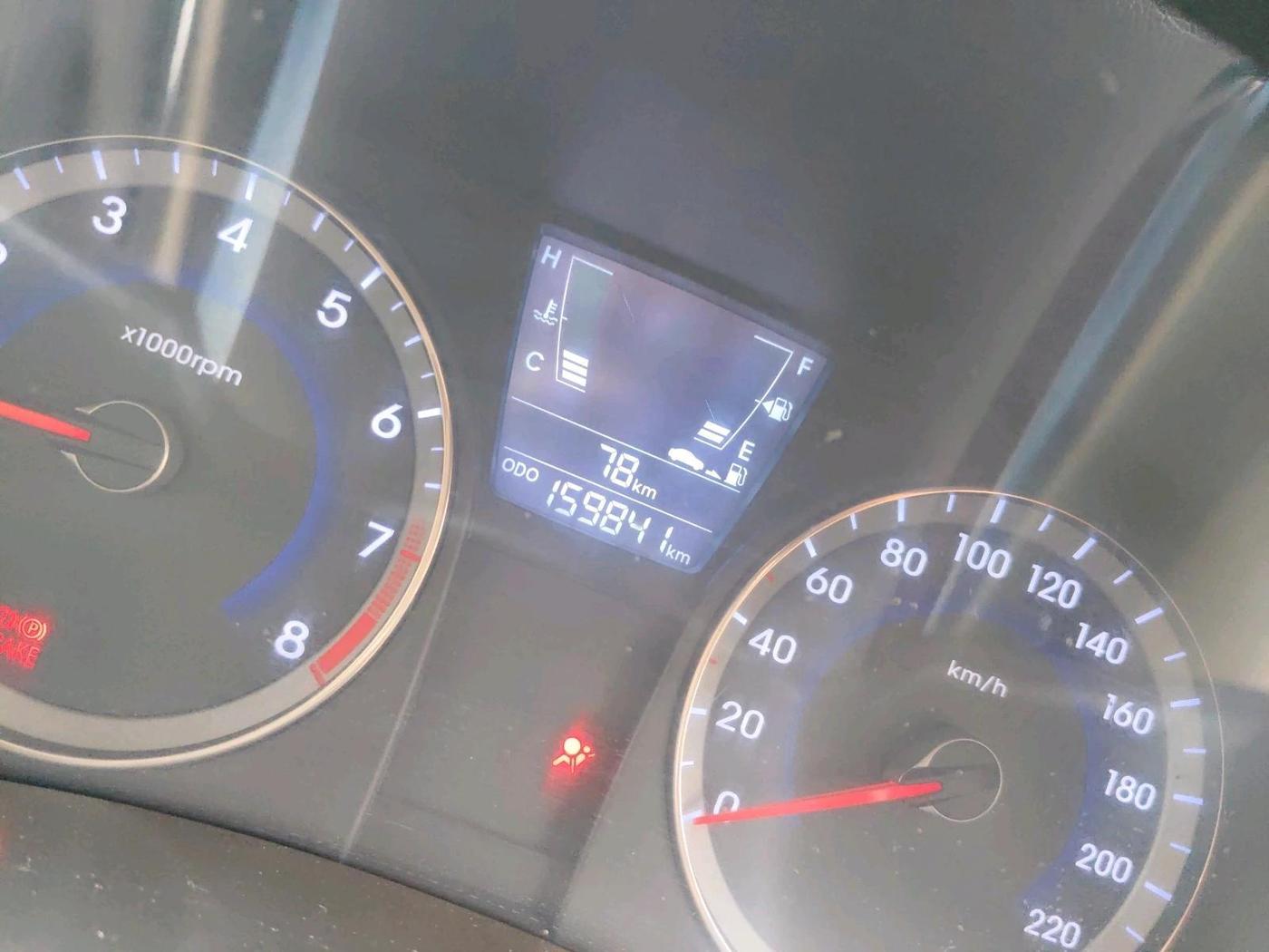 2012 Hyundai Verna FLUIDIC 1.6 VTVT, Petrol, Manual, 1,59,841 km, interior