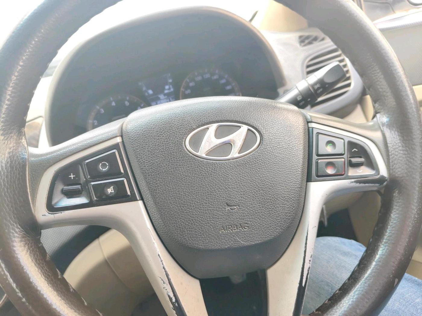 2012 Hyundai Verna FLUIDIC 1.6 VTVT, Petrol, Manual, 1,59,841 km, interior
