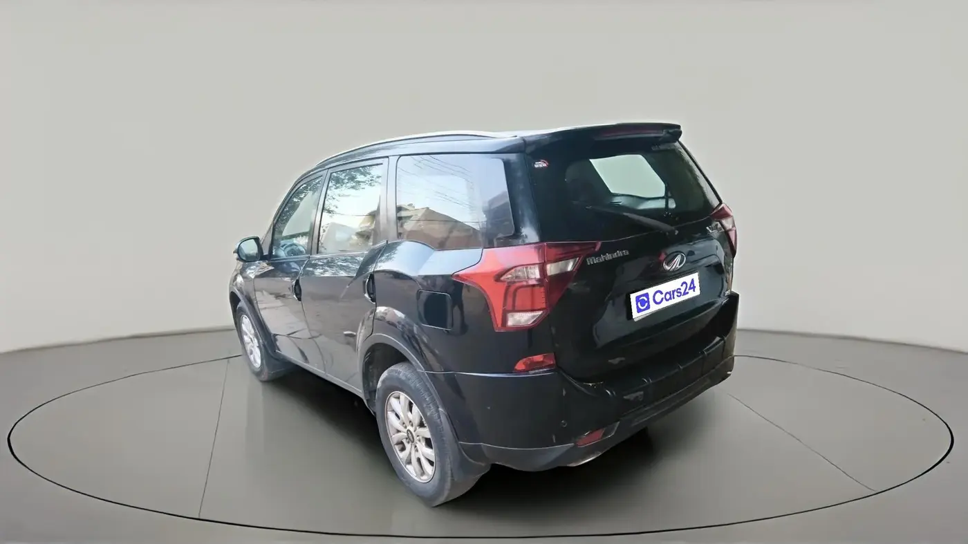 2018 Mahindra XUV500 W9 AT, Diesel, Automatic, 74,170 km, exterior