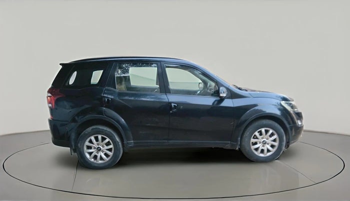 2018 Mahindra XUV500 W9 AT, Diesel, Automatic, 74,170 km, exterior