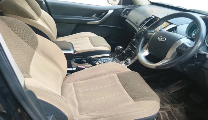 2018 Mahindra XUV500 W9 AT, Diesel, Automatic, 74,170 km, interior