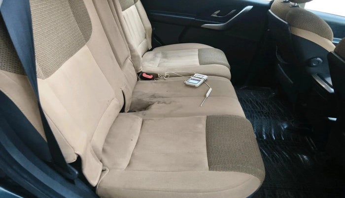 2018 Mahindra XUV500 W9 AT, Diesel, Automatic, 74,170 km, interior