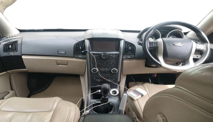 2016 Mahindra XUV500 W8 1.99, Diesel, Manual, 1,31,580 km, interior