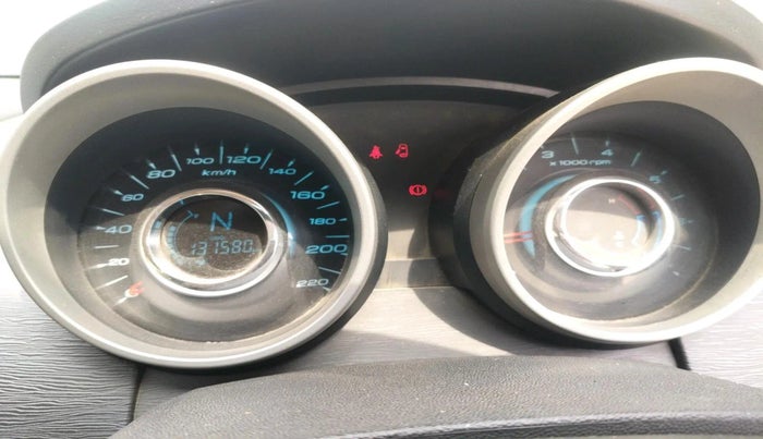 2016 Mahindra XUV500 W8 1.99, Diesel, Manual, 1,31,580 km, interior