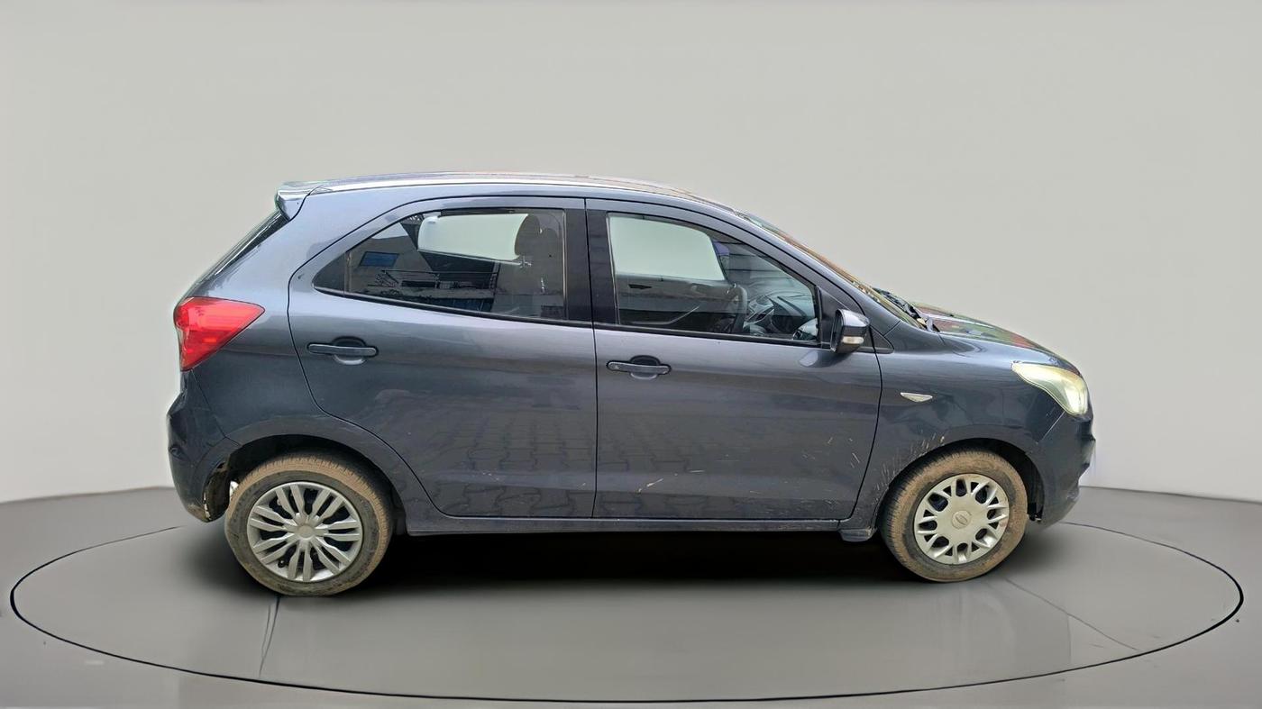 2015 Ford New Figo TREND 1.2 PETROL, Petrol, Manual, 1,37,990 km, exterior