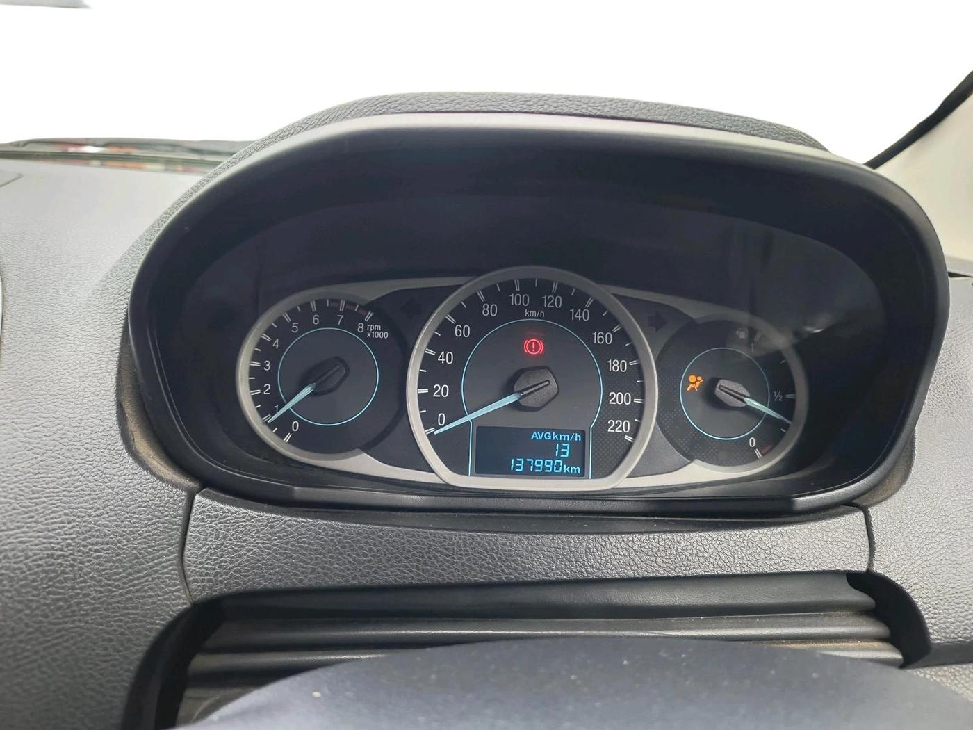 2015 Ford New Figo TREND 1.2 PETROL, Petrol, Manual, 1,37,990 km, interior