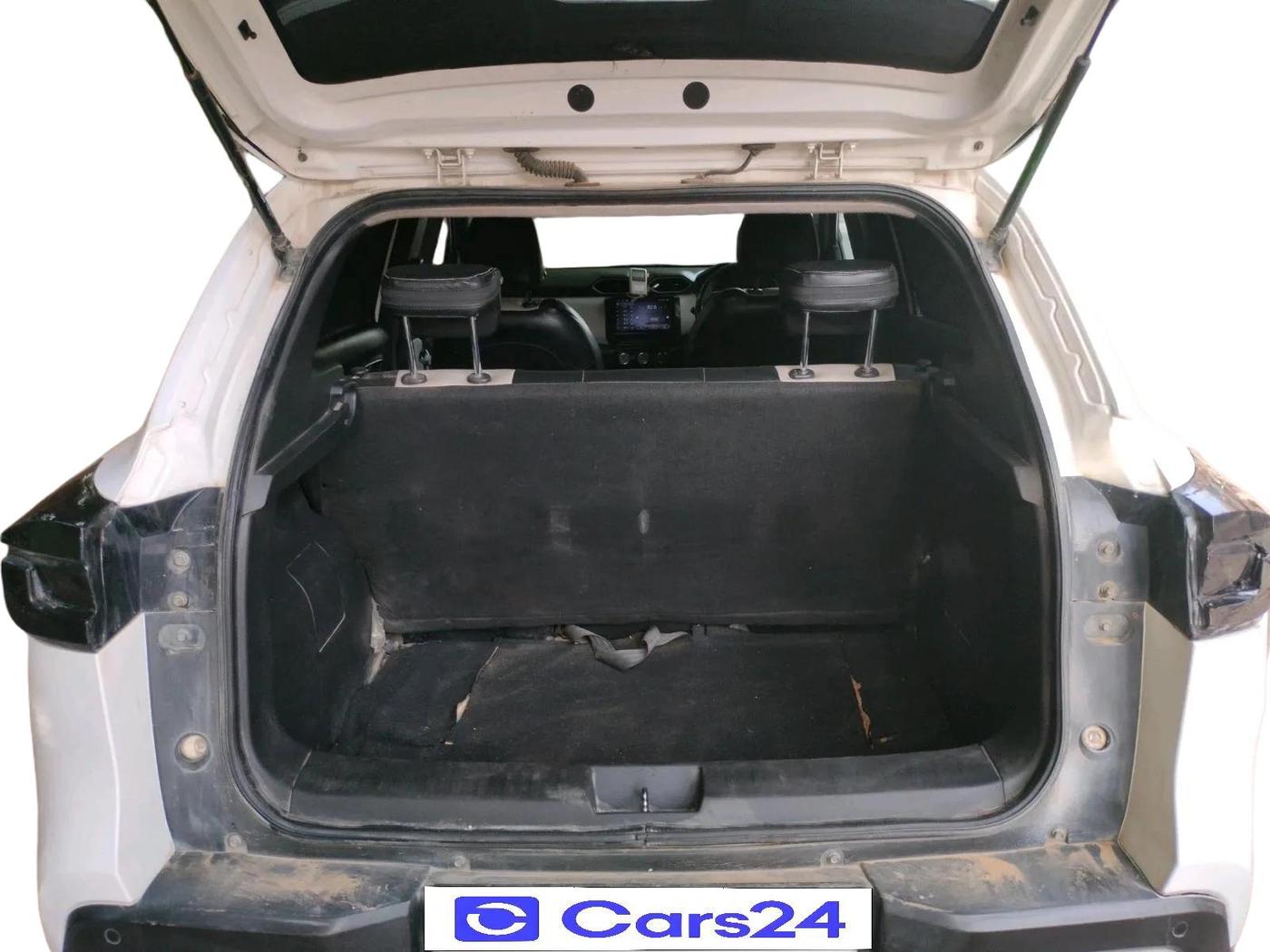 2022 Nissan MAGNITE XE, CNG, Manual, 38,245 km, exterior
