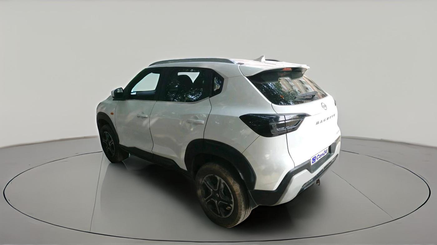 2022 Nissan MAGNITE XE, CNG, Manual, 38,245 km, exterior