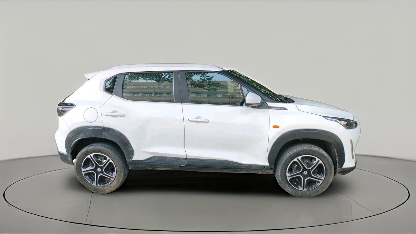 2022 Nissan MAGNITE XE, CNG, Manual, 38,245 km, exterior
