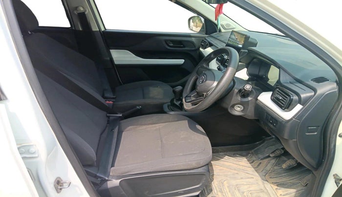 2024 Tata PUNCH PURE MT, Petrol, Manual, 26,393 km, interior