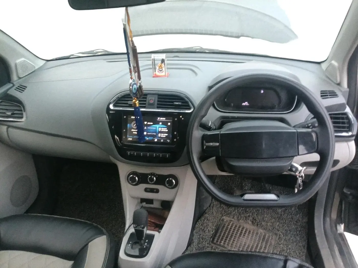 2025 Tata Tiago XTA CNG , CNG, Automatic, 20,070 km, interior