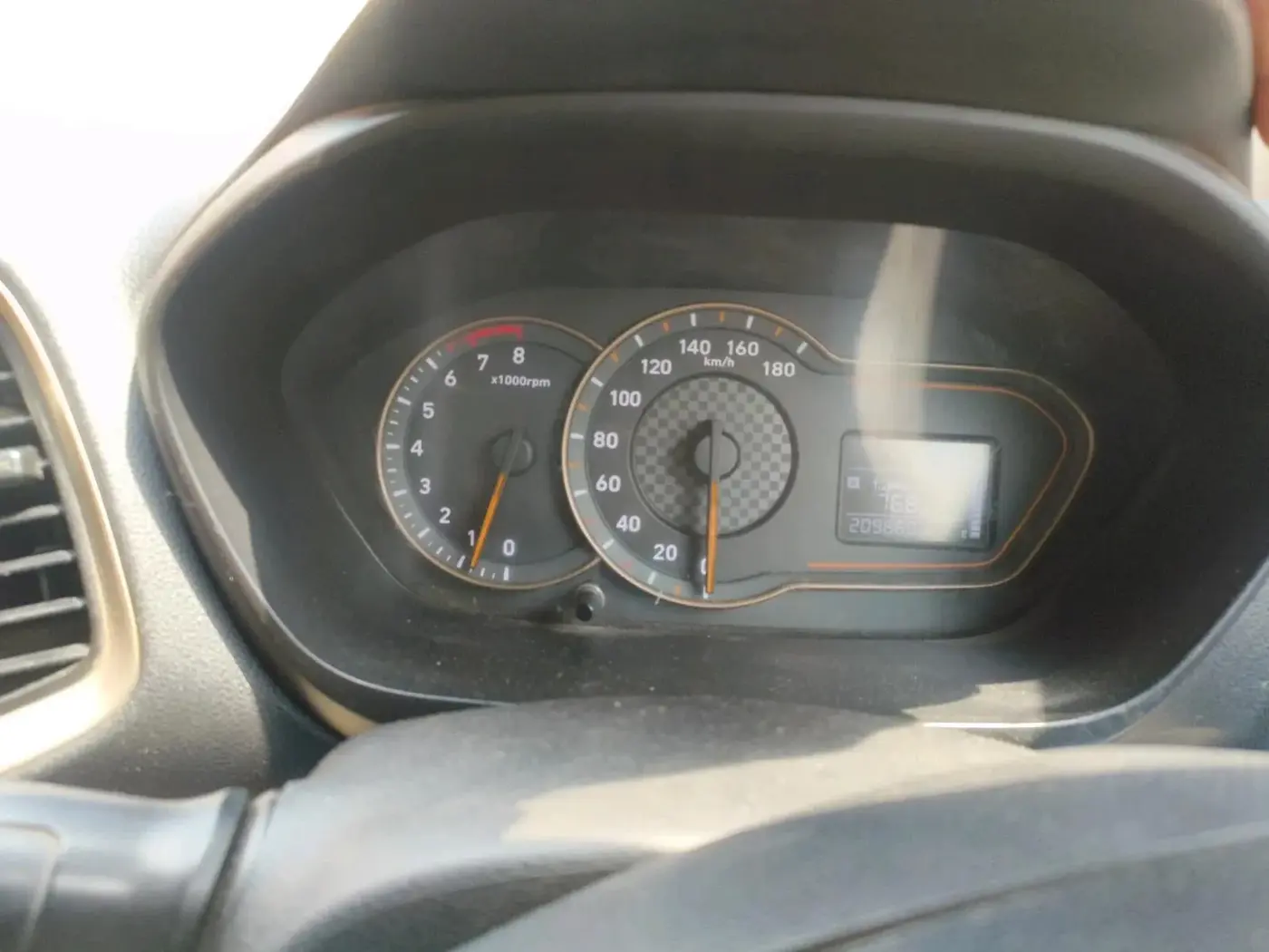 2018 Hyundai NEW SANTRO SPORTZ CNG, CNG, Manual, 2,09,660 km, interior