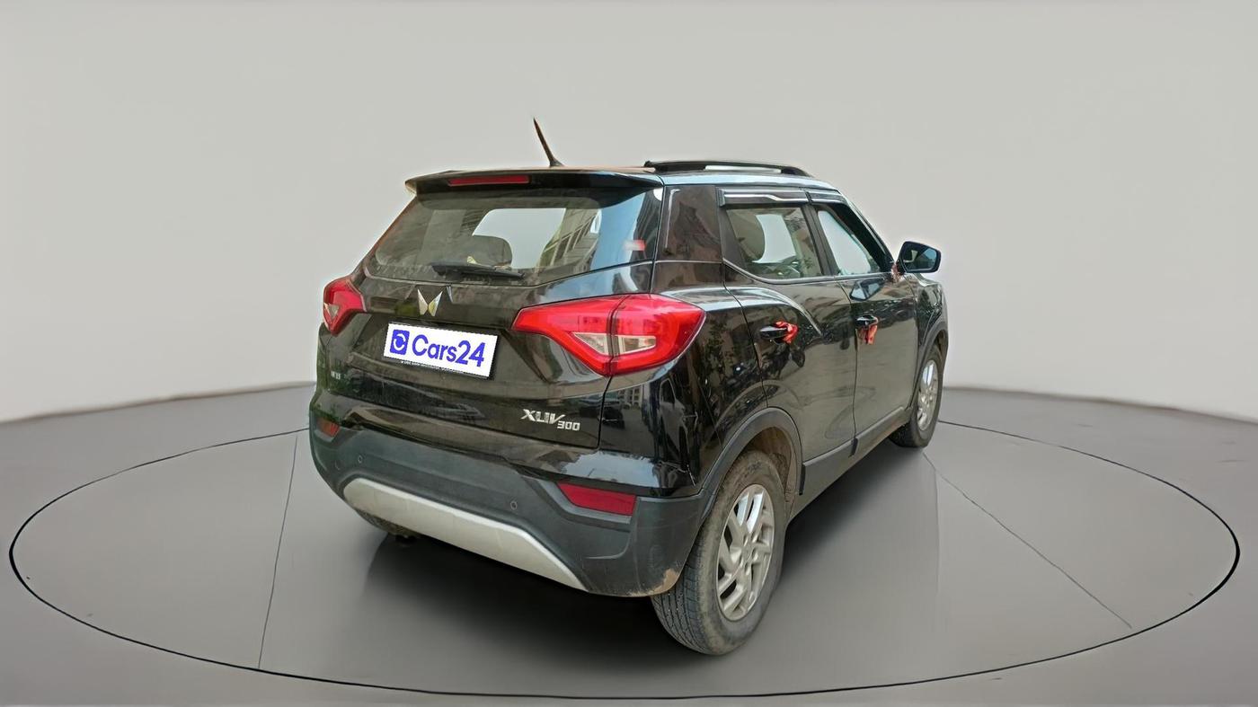 2023 Mahindra XUV300 W8 1.5 DIESEL, Diesel, Manual, 9,410 km, exterior