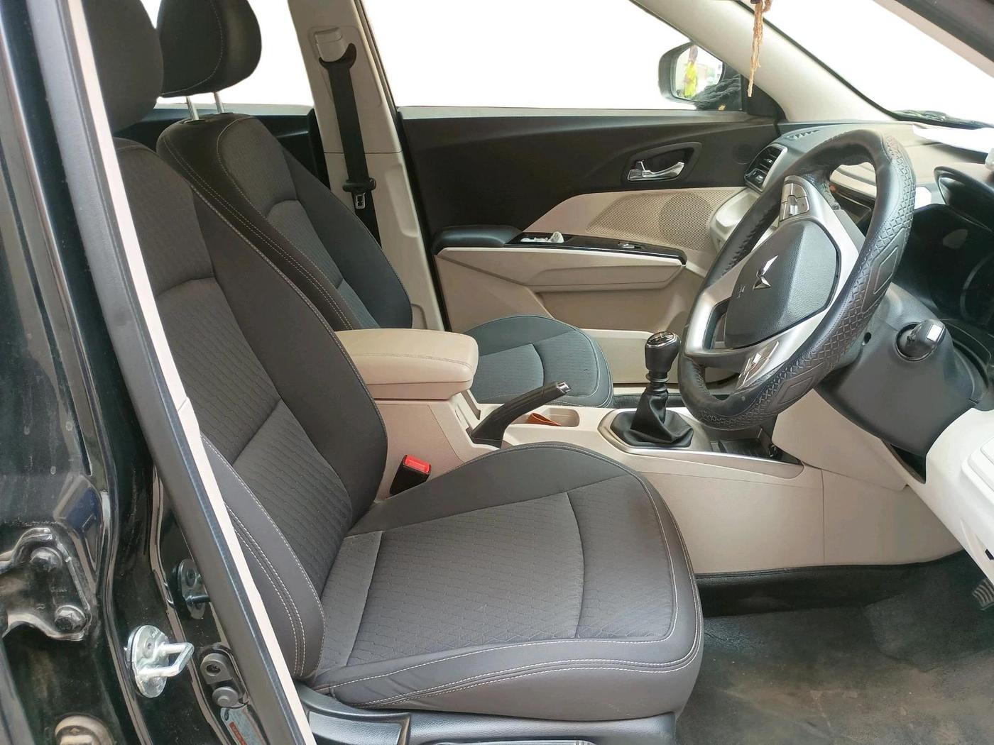 2023 Mahindra XUV300 W8 1.5 DIESEL, Diesel, Manual, 9,410 km, interior