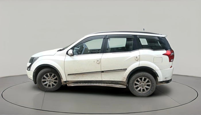 2018 Mahindra XUV500 W9, Diesel, Manual, 91,066 km, exterior