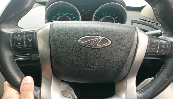 2018 Mahindra XUV500 W9, Diesel, Manual, 91,066 km, interior