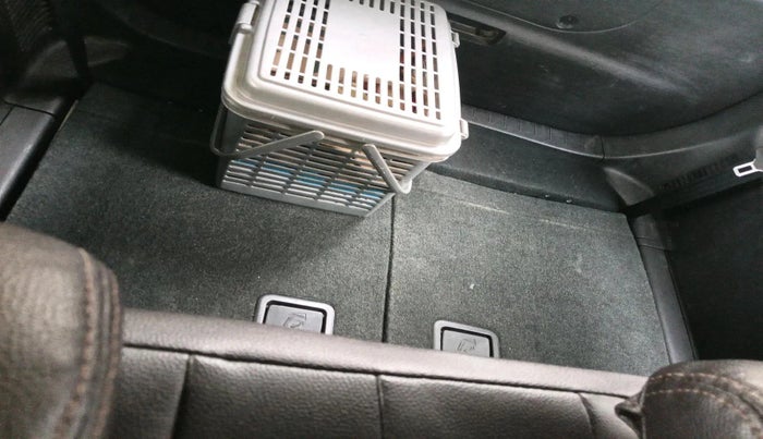 2018 Mahindra XUV500 W9, Diesel, Manual, 91,066 km, interior