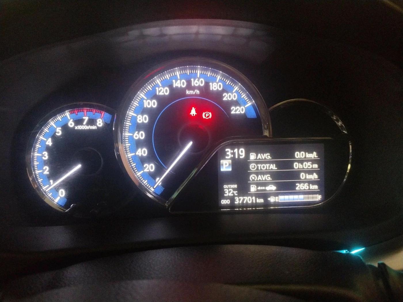2018 Toyota YARIS G CVT, Petrol, Automatic, 37,701 km, interior